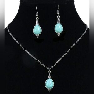 Faux Turquoise Earrings & Necklace Set